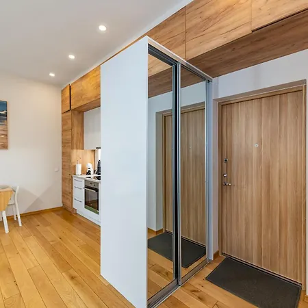 Apartment Cosy Mcdonalds By Polo